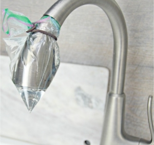 Clean Faucet Aerators and Showerheads